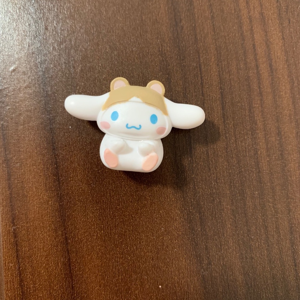 Sanrio Cinamoroll Cable Holder